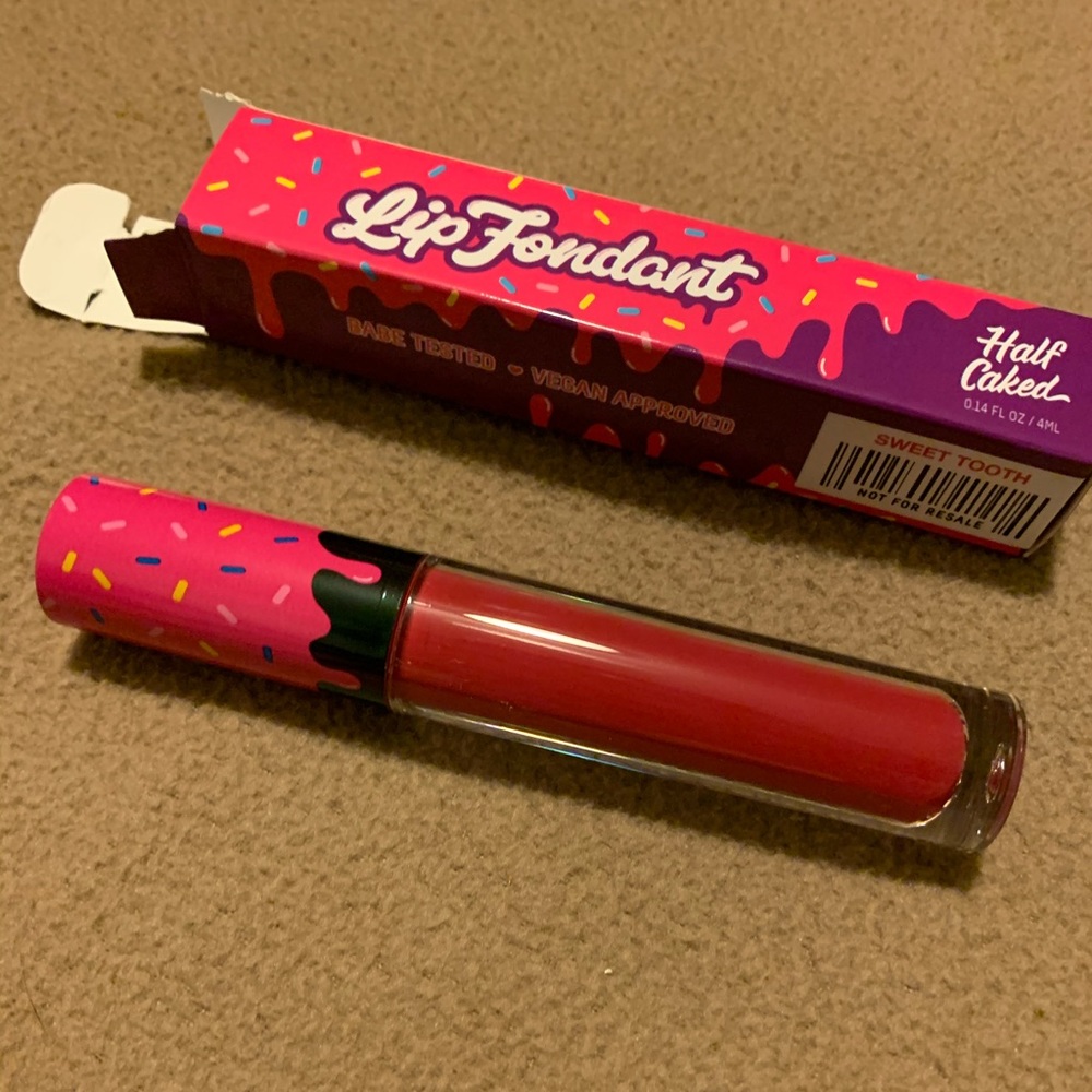 Brand new never opened lip fondant
